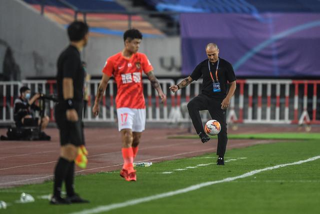 圣马梅斯夜战：毕尔巴鄂主场迎塞维利亚硬仗